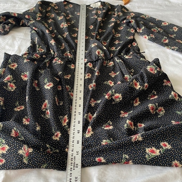 Molly Bracken 3/4 Sleeve Black 1/2‎ Zip Flower Print V-neck Jumpsuit Size Large - Picture 15 of 16